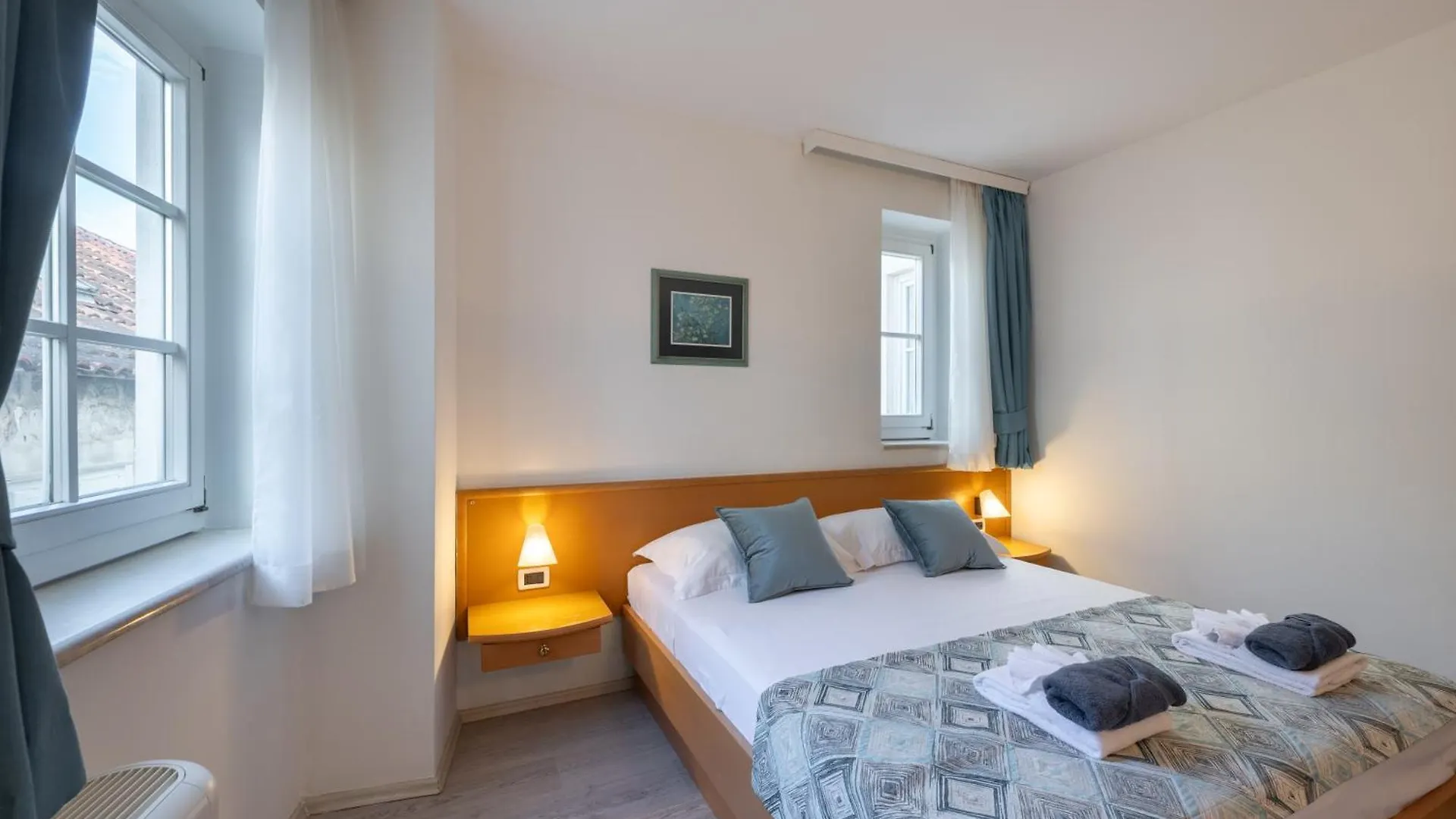 Villa Fontana Trogir 0*,  Croácia
